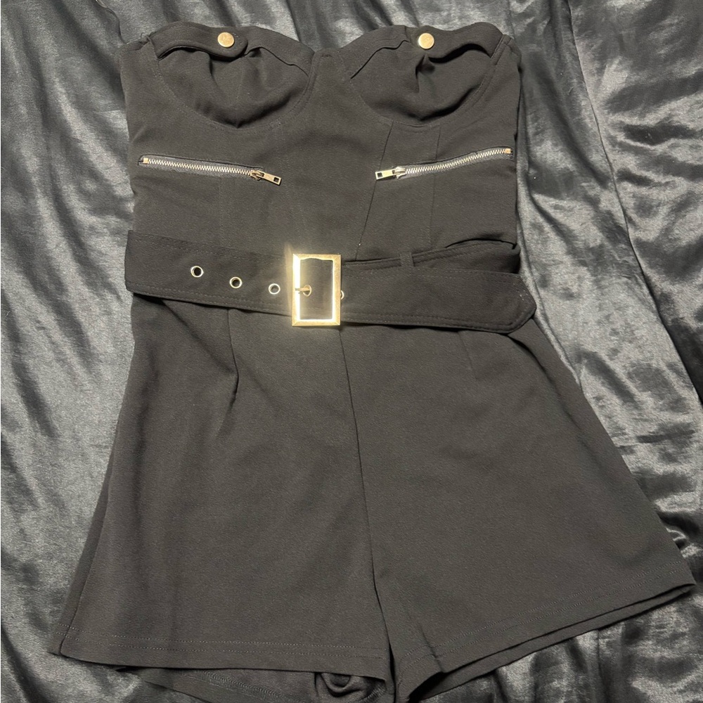 Fashion Nova Black Outfit with Gold Zipper